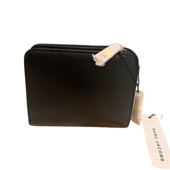 NWT Marc Jacobs, Textured Black Wallet w/silver hardware Coin purse
No callouts - Picture 2 of 8